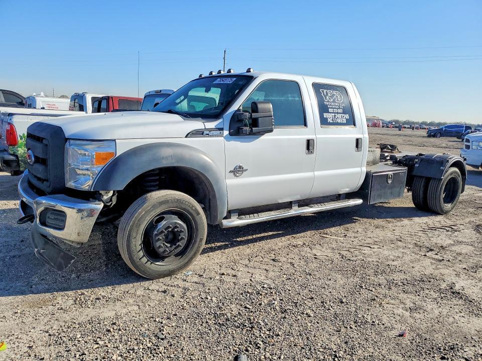 2016 Ford F450 Super Duty Truck Cab AND Chassis