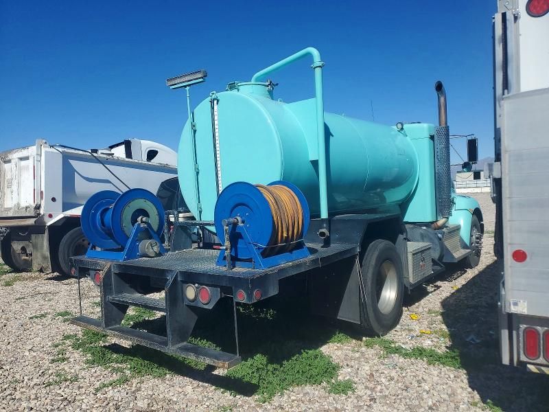 2014 Kenworth T370 Vacuum Truck