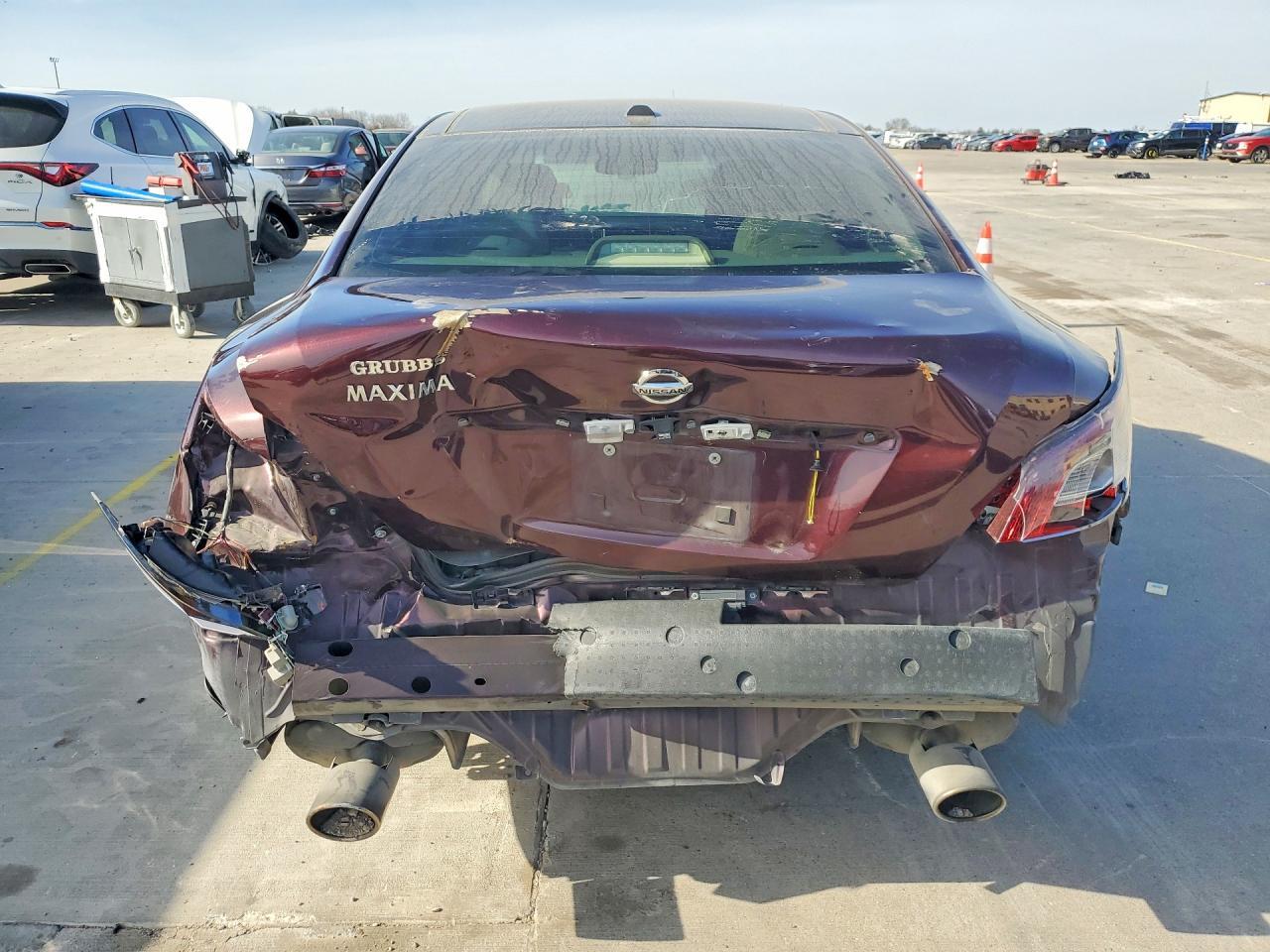 2014 Niss Maxima s