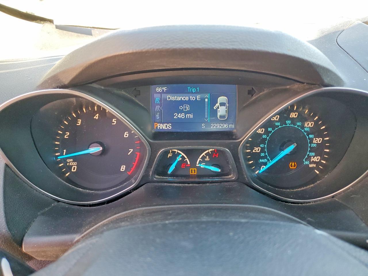 2015 Ford Escape s