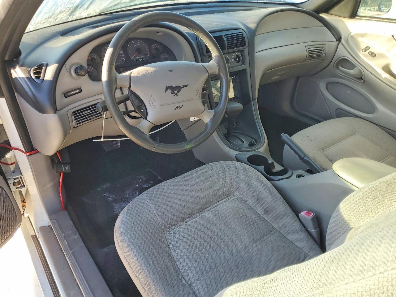 2000 Ford Mustang
