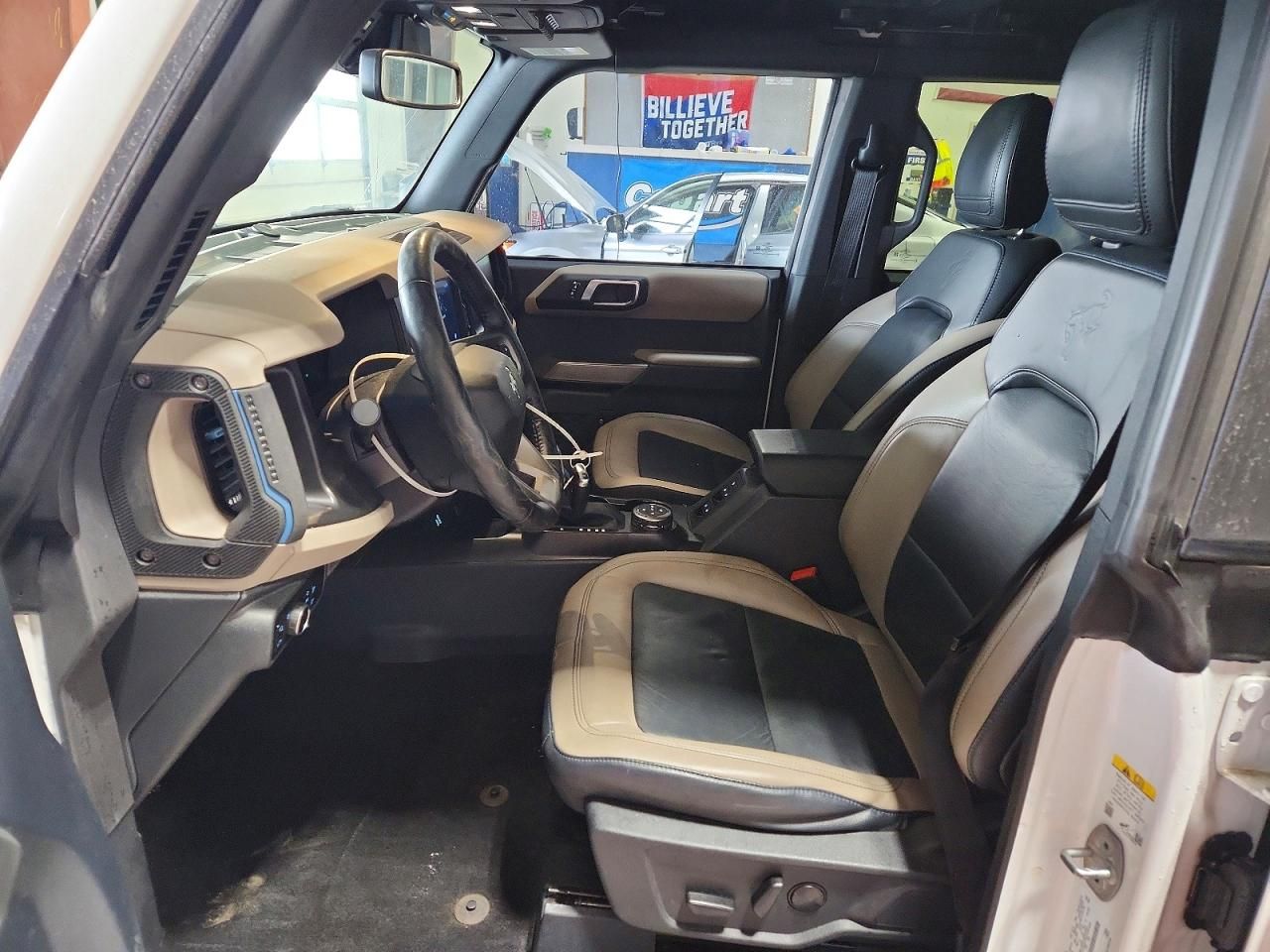 2023 Ford Bronco Base