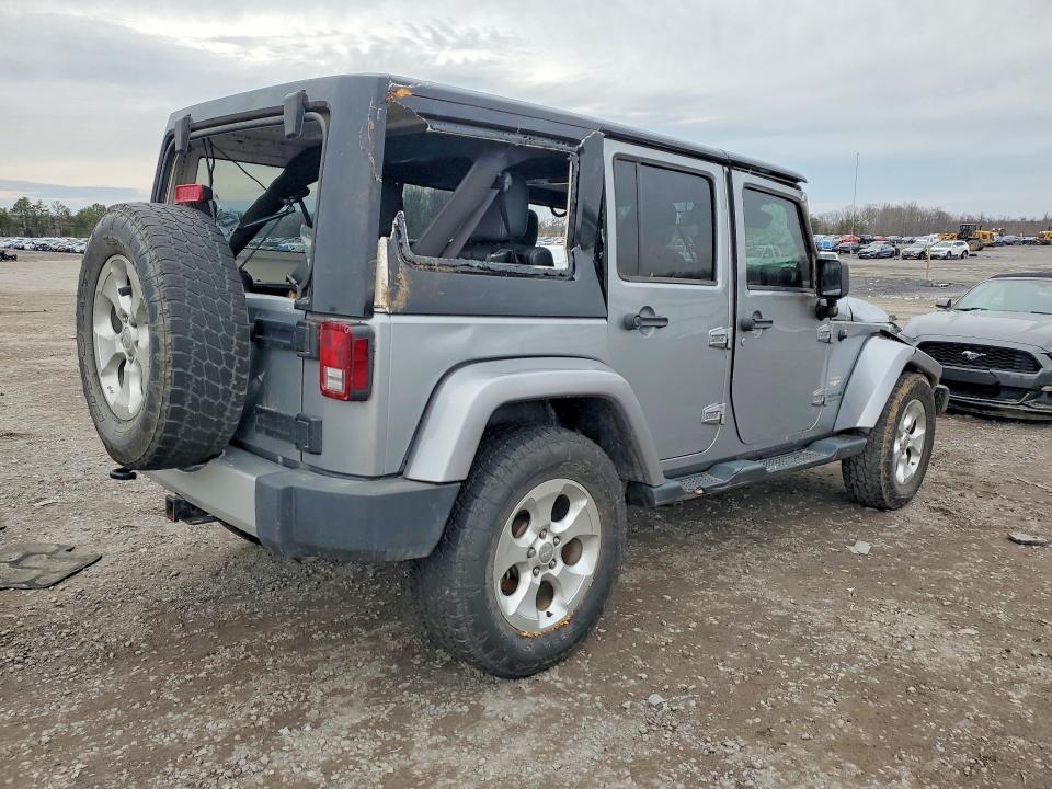 2013 Jeep Wrangler Unlimited Sahara