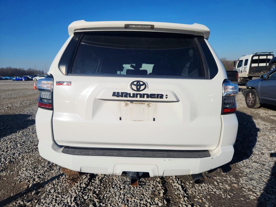2020 Toyota 4runner SR5
