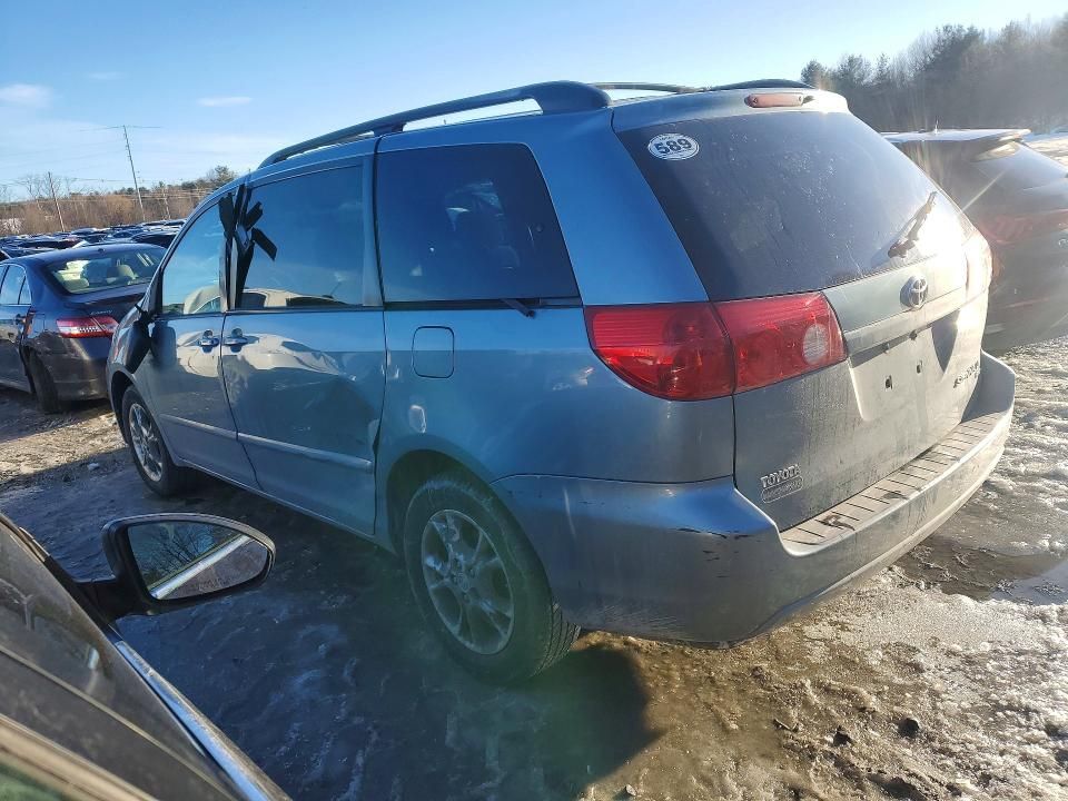 2006 Toyota Sienna le