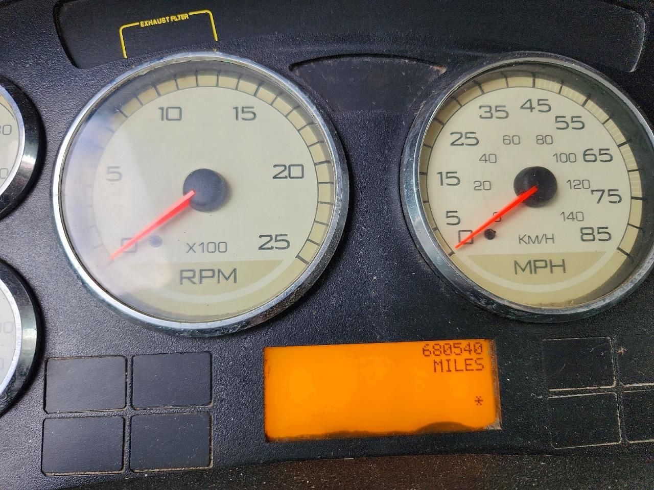 2013 International Prostar Semi Truck