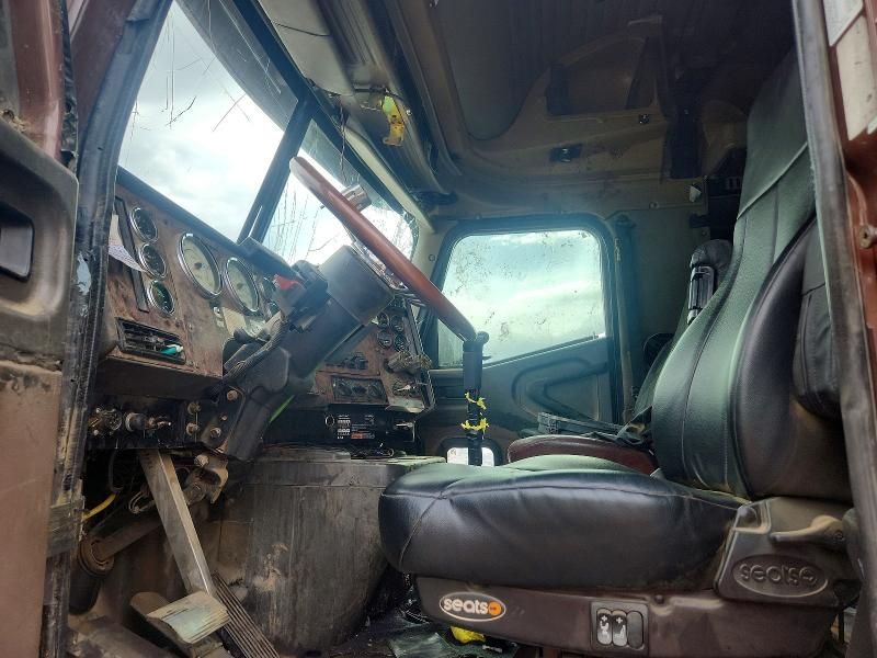 2002 International 9400i Semi Truck