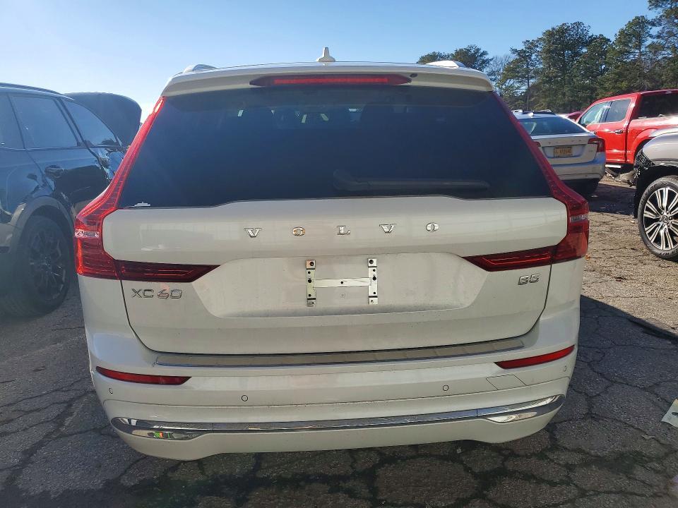 2023 Volvo Xc60 Plus