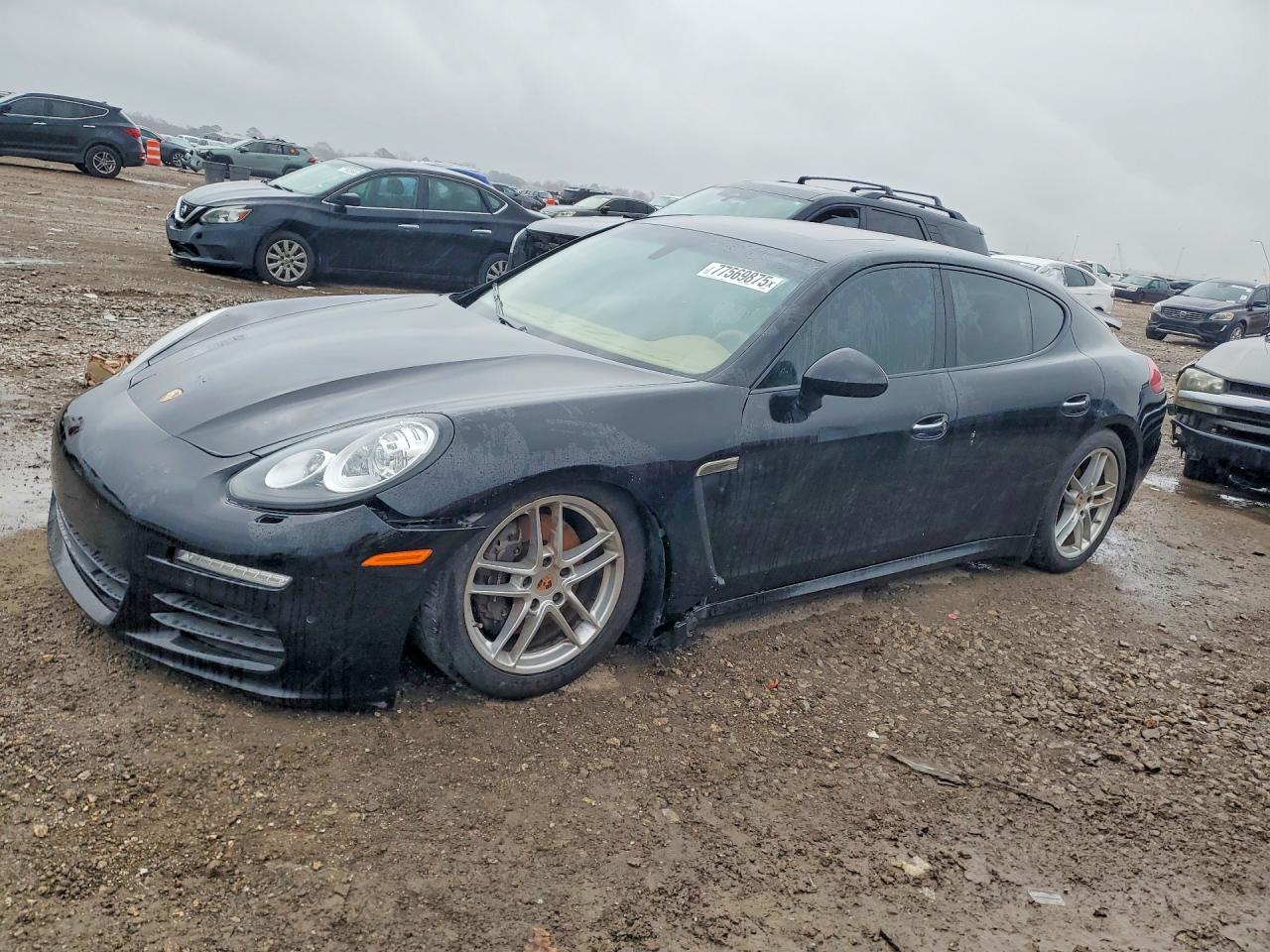 2014 Porsche Panamera 2