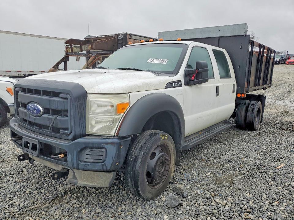 2015 Ford F450 Super Duty Flatbed Truck