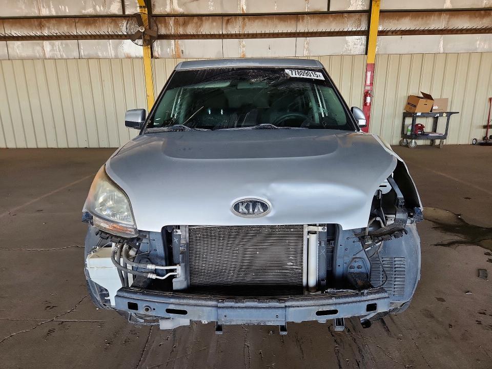 2011 KIA Soul +