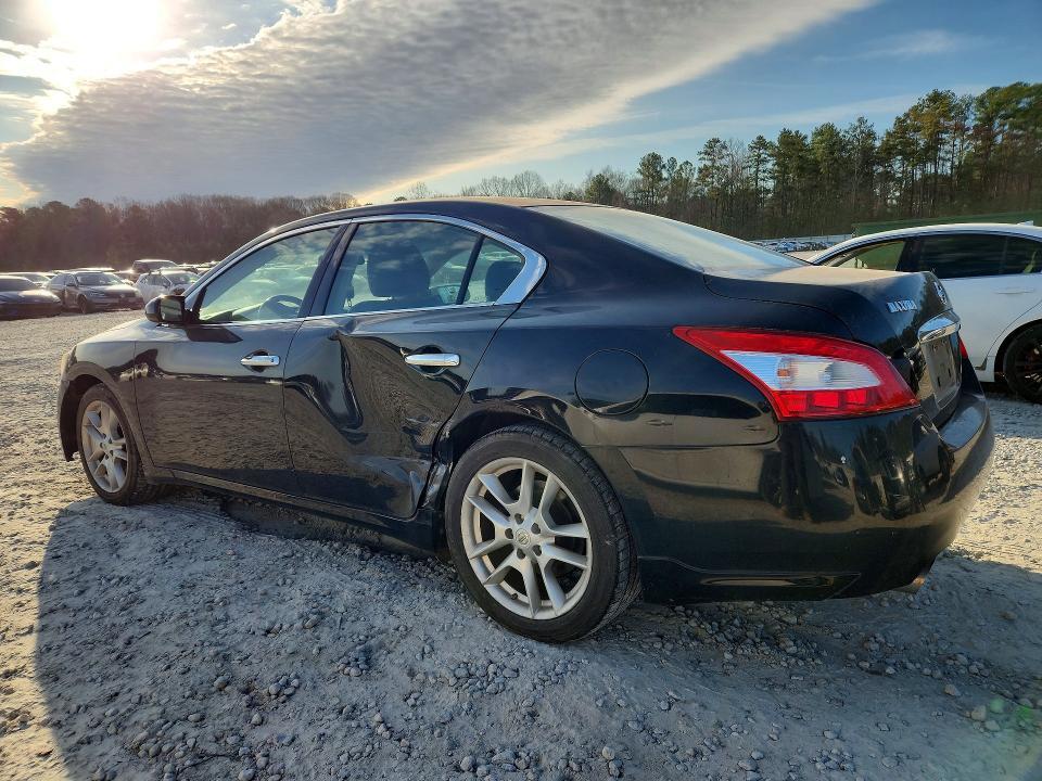 2010 Nissan Maxima s