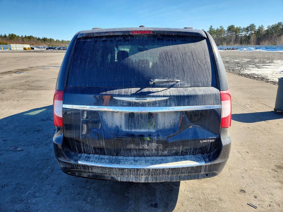 2013 Chrysler Town & Country Limited