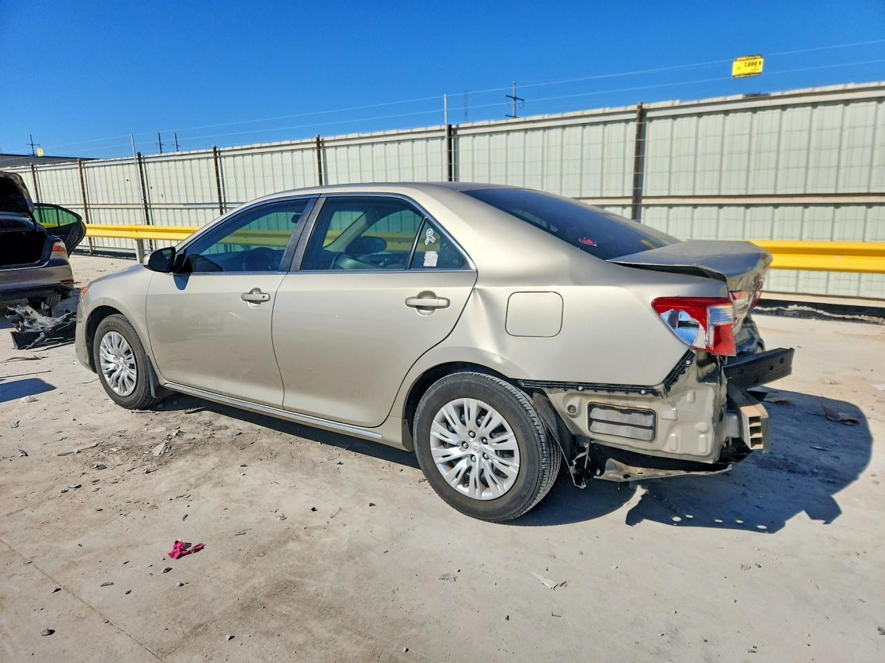 2014 Toyota Camry l