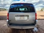 2010 Chrysler Town & Country lx