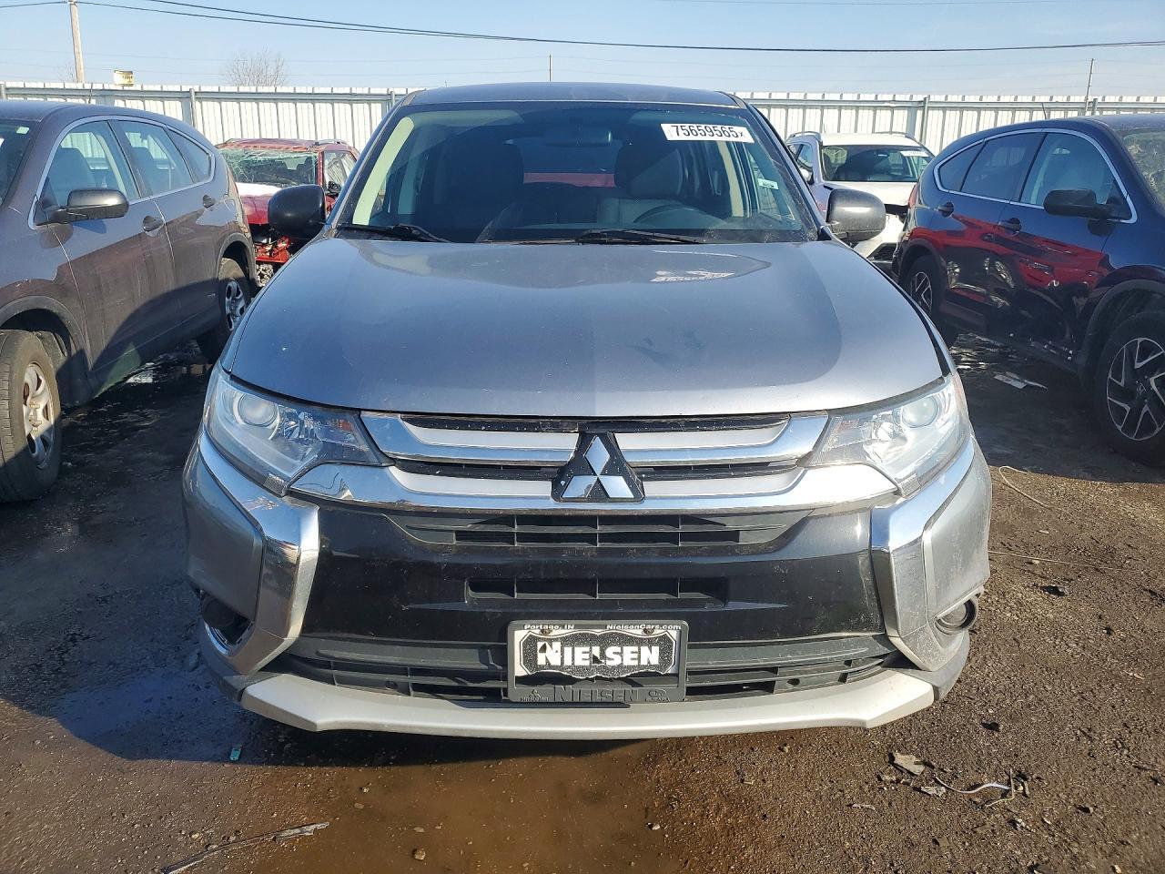 2016 Mitsubishi Outlander es