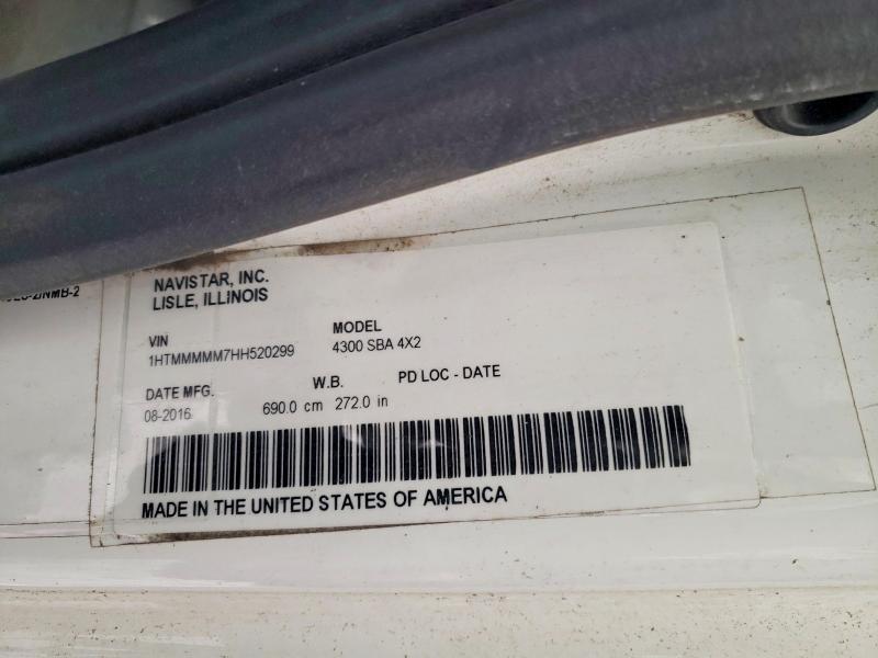 2017 International 4300 box Truck