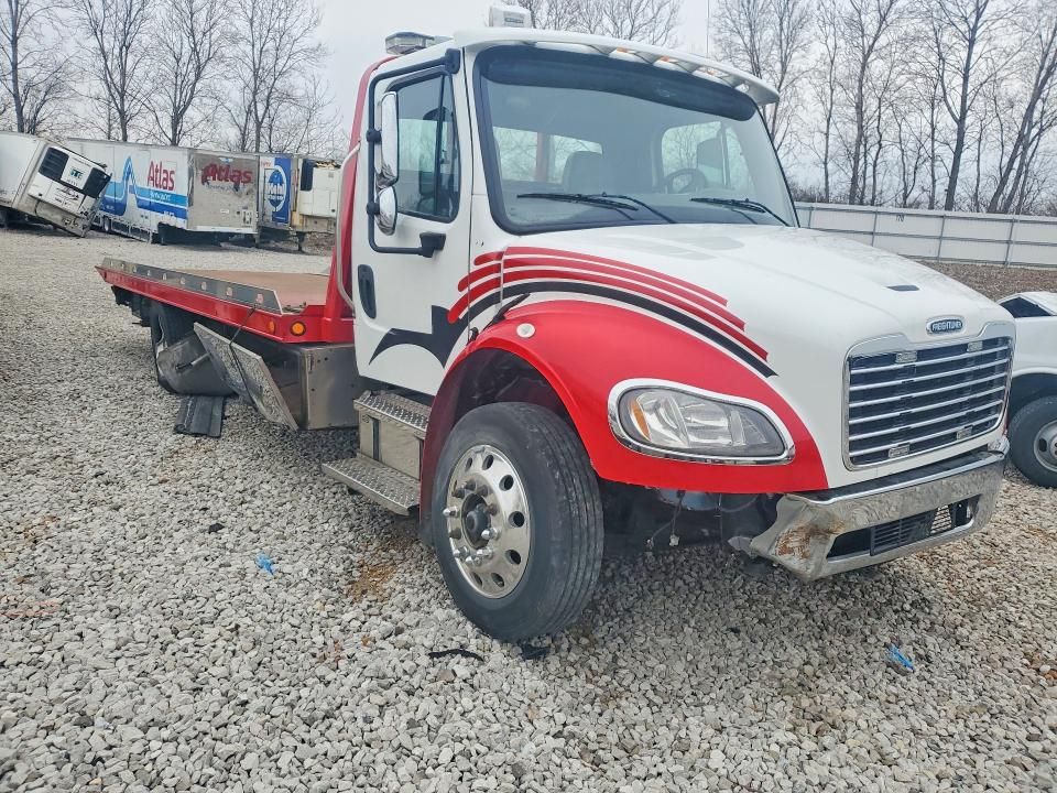 2021 Freightliner M2 106 Med-semi Truck