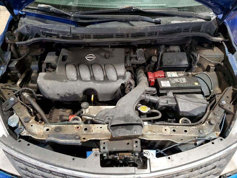 2011 Niss Versa s