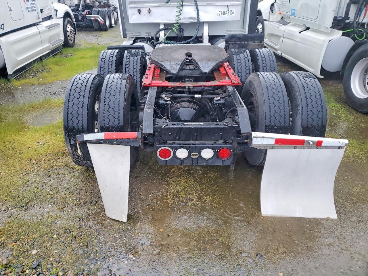 2012 Kenworth T660 Semi Truck