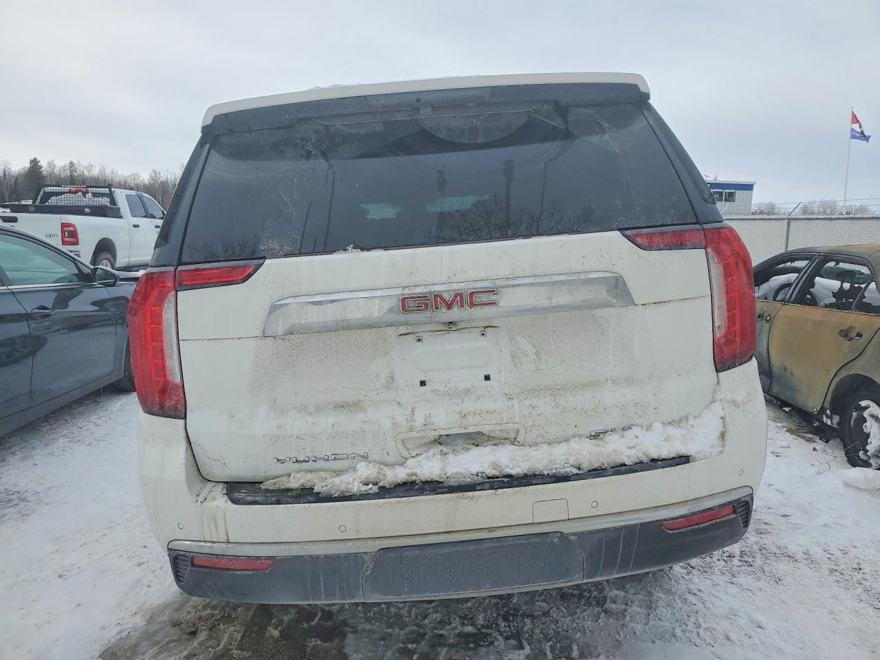2023 GMC Yukon slt