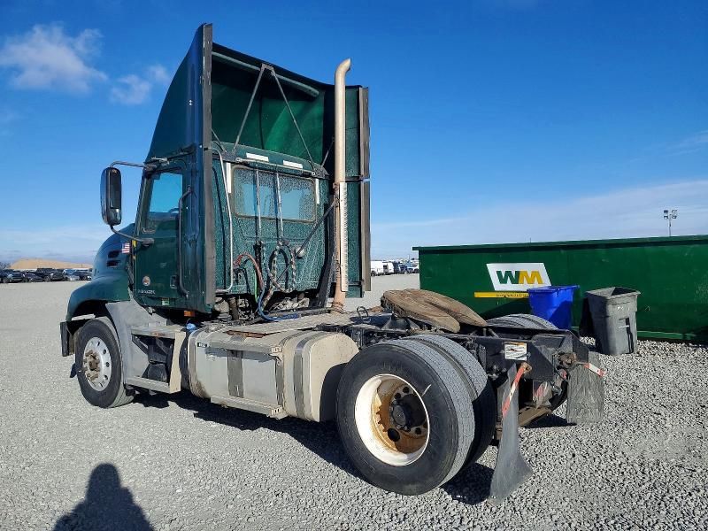 2018 Mack CXU612 Semi Truck