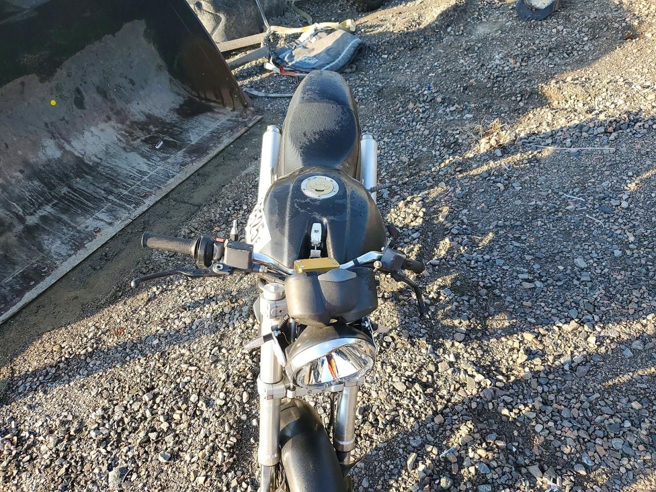 2001 Ducati M750