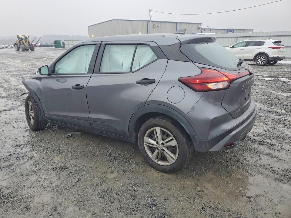 2023 Nissan Kicks s