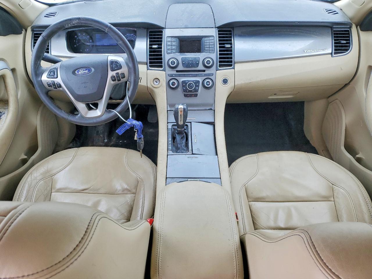 2017 Ford Taurus sel