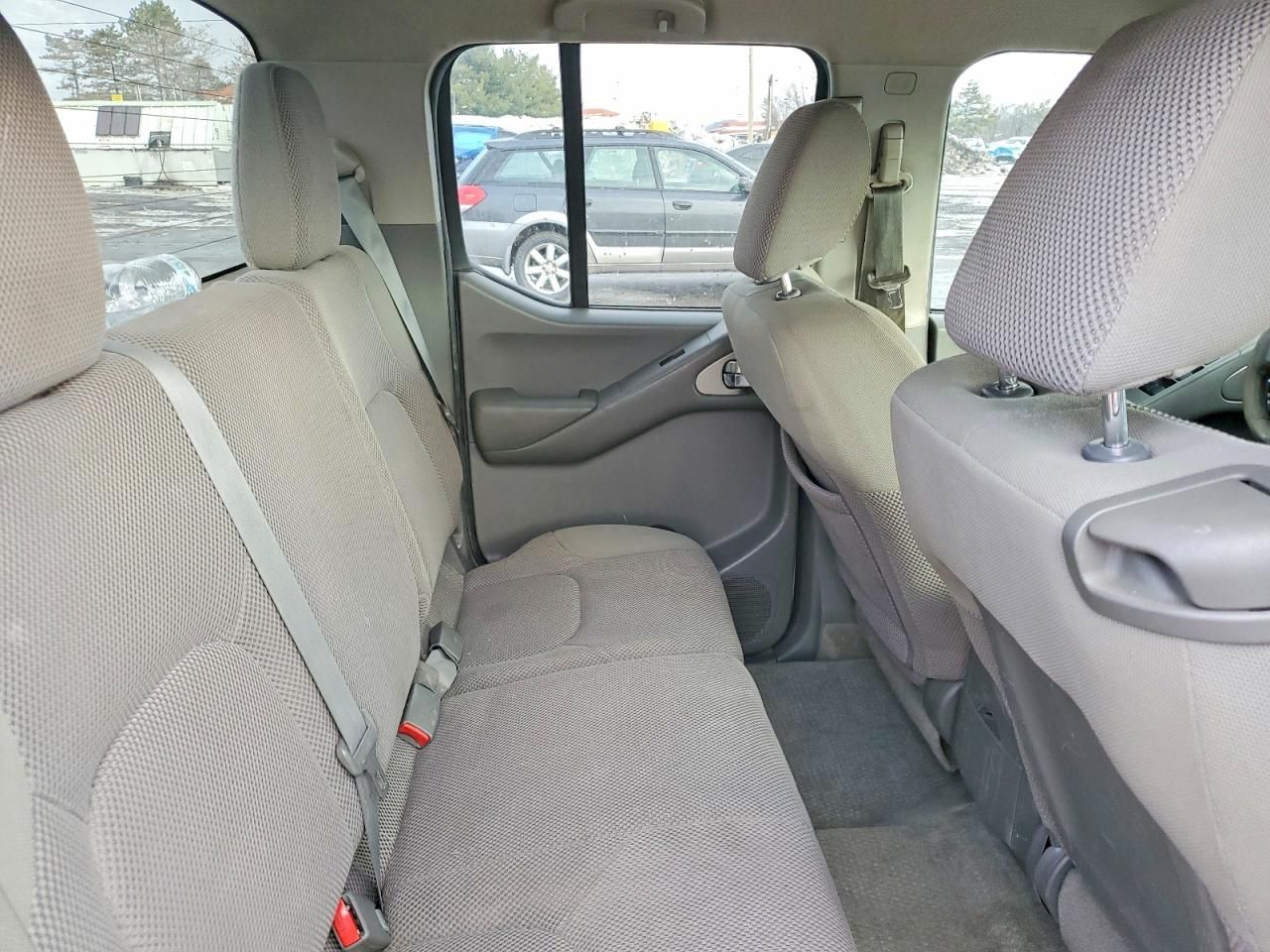 2012 Nissan Frontier s