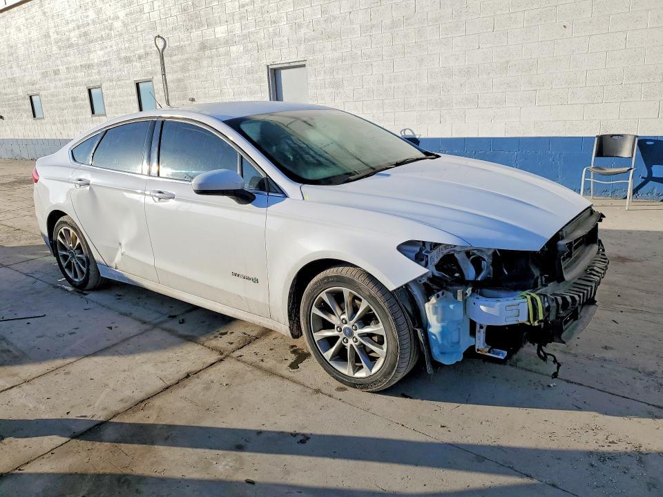 2017 Ford Fusion se Hybrid
