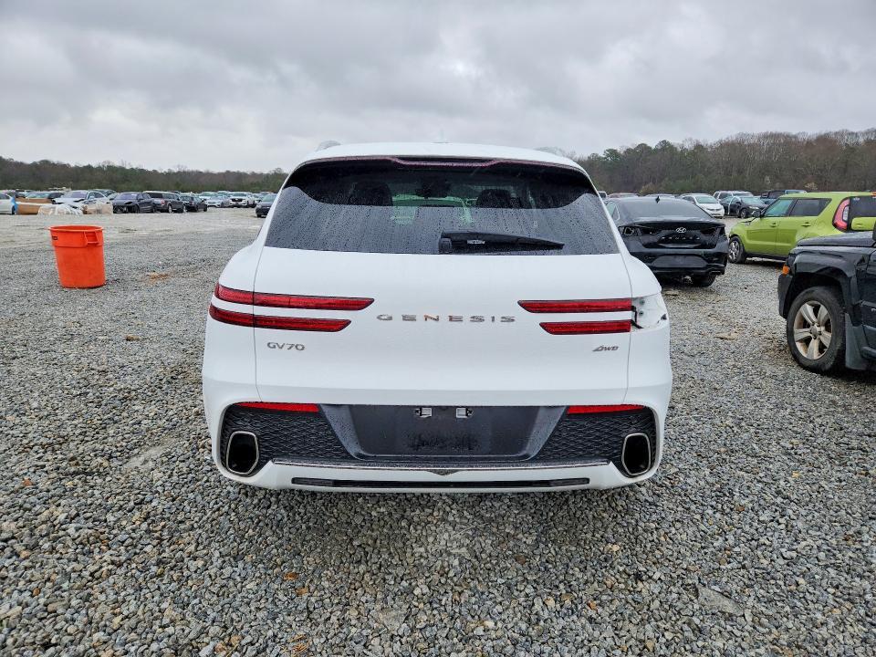2023 Genesis Gv70 Base