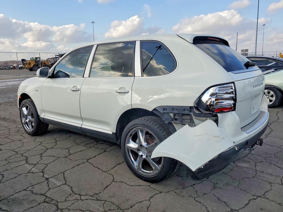 2004 Porsche Cayenne s