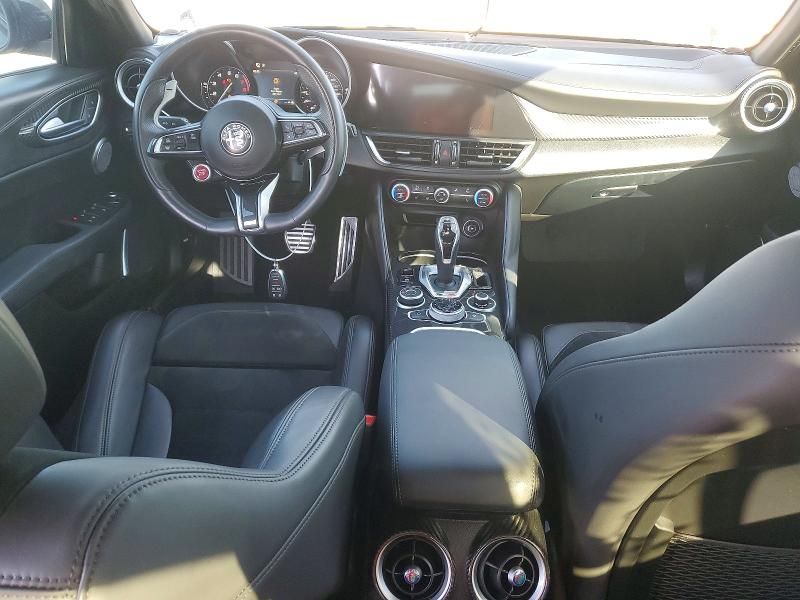2021 Alfa Romeo Giulia Quadrifoglio
