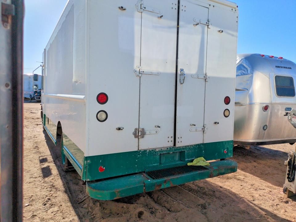 2012 Freightliner MT45 Chassis Delivery Truck