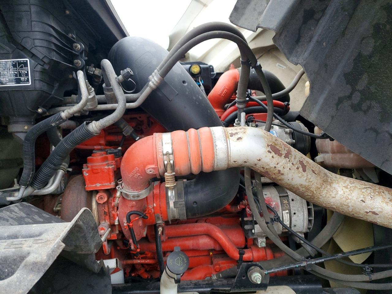 2023 International LT625