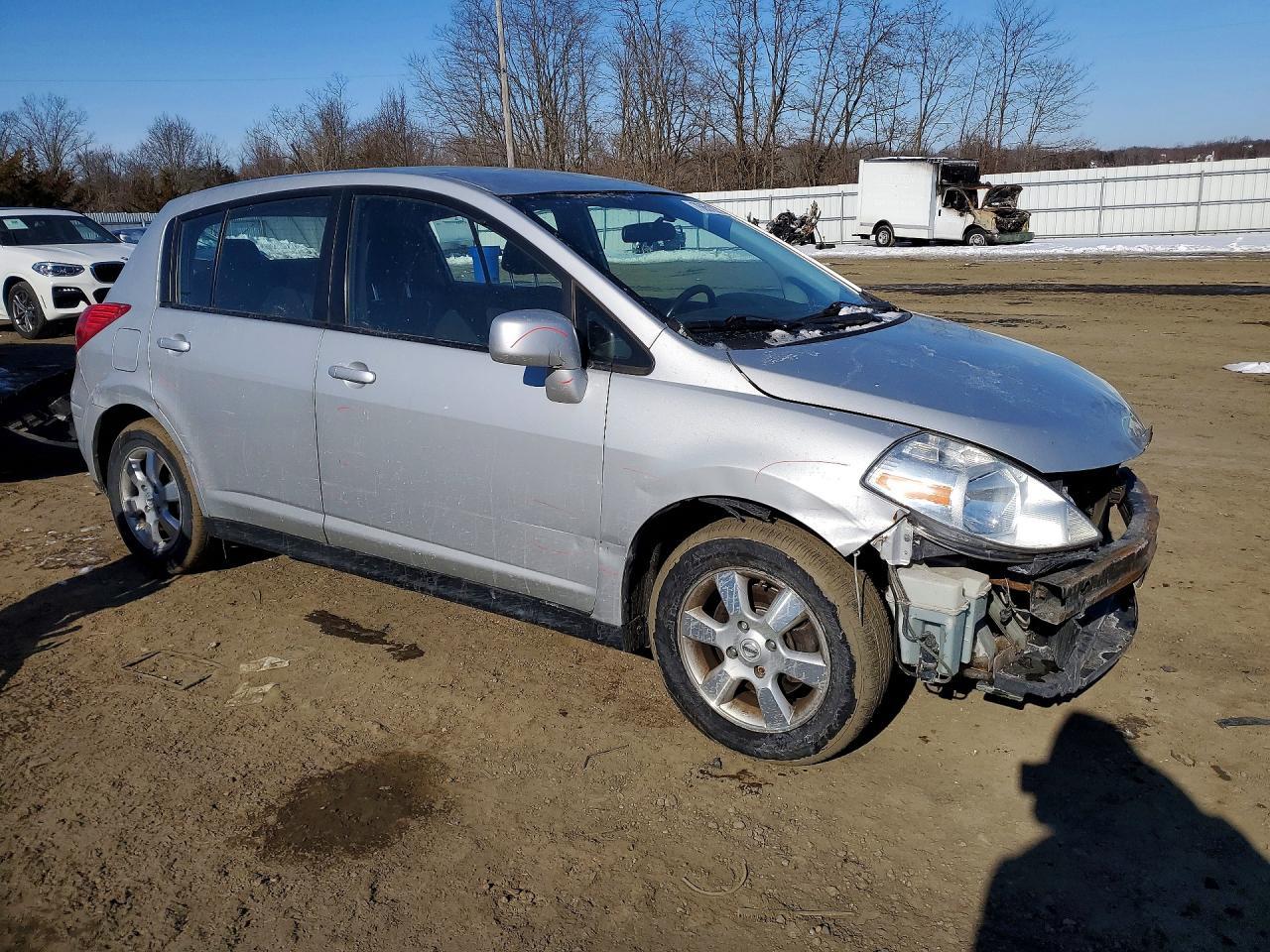 2012 Nissan Versa s