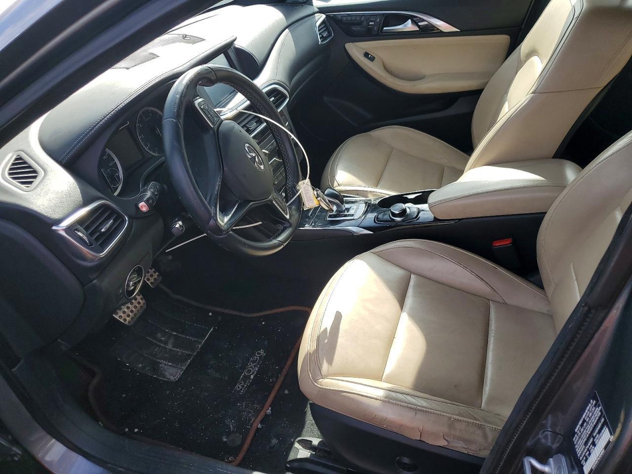 2018 Infiniti Qx30 Sport