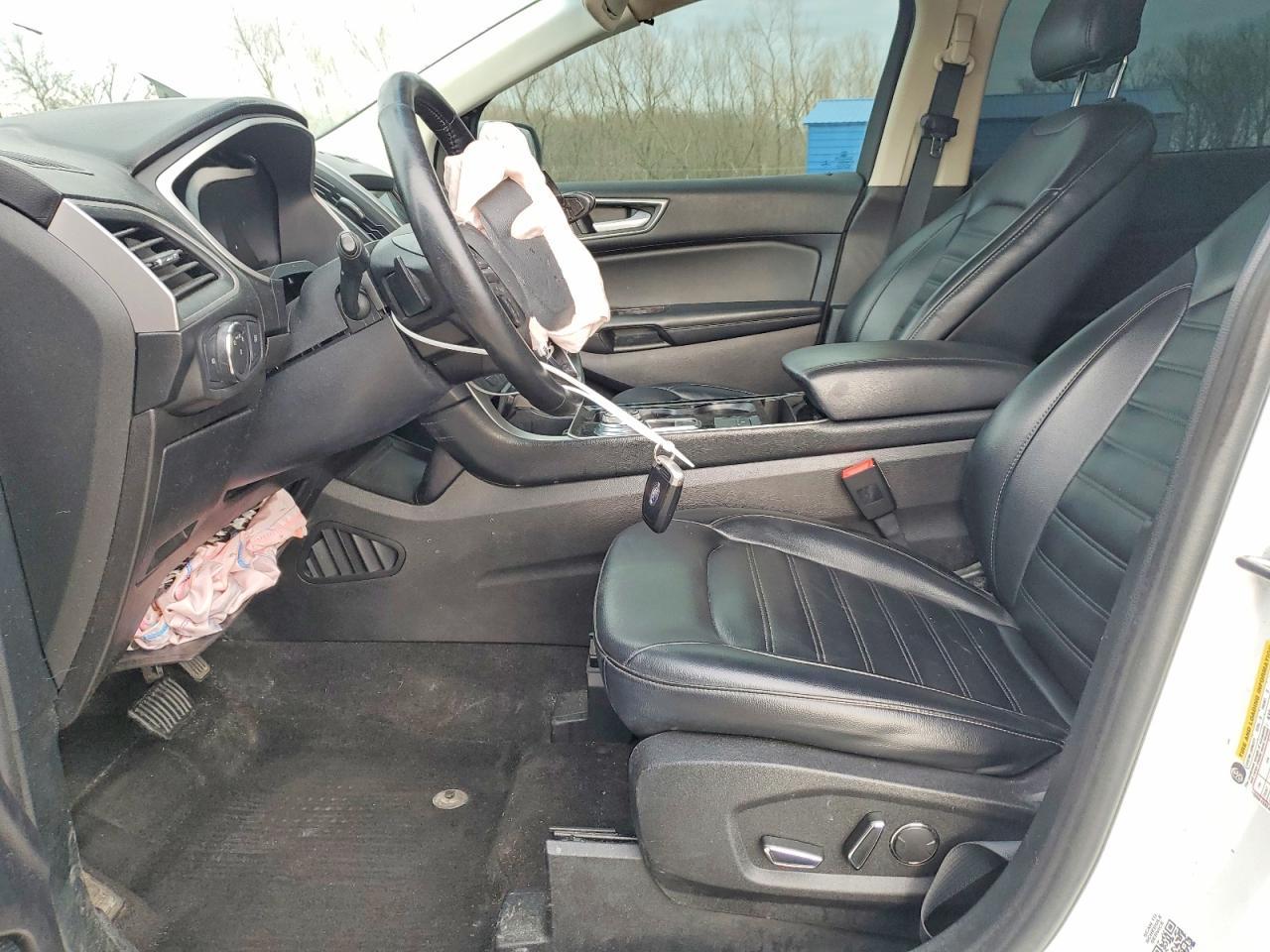 2019 Ford Edge sel