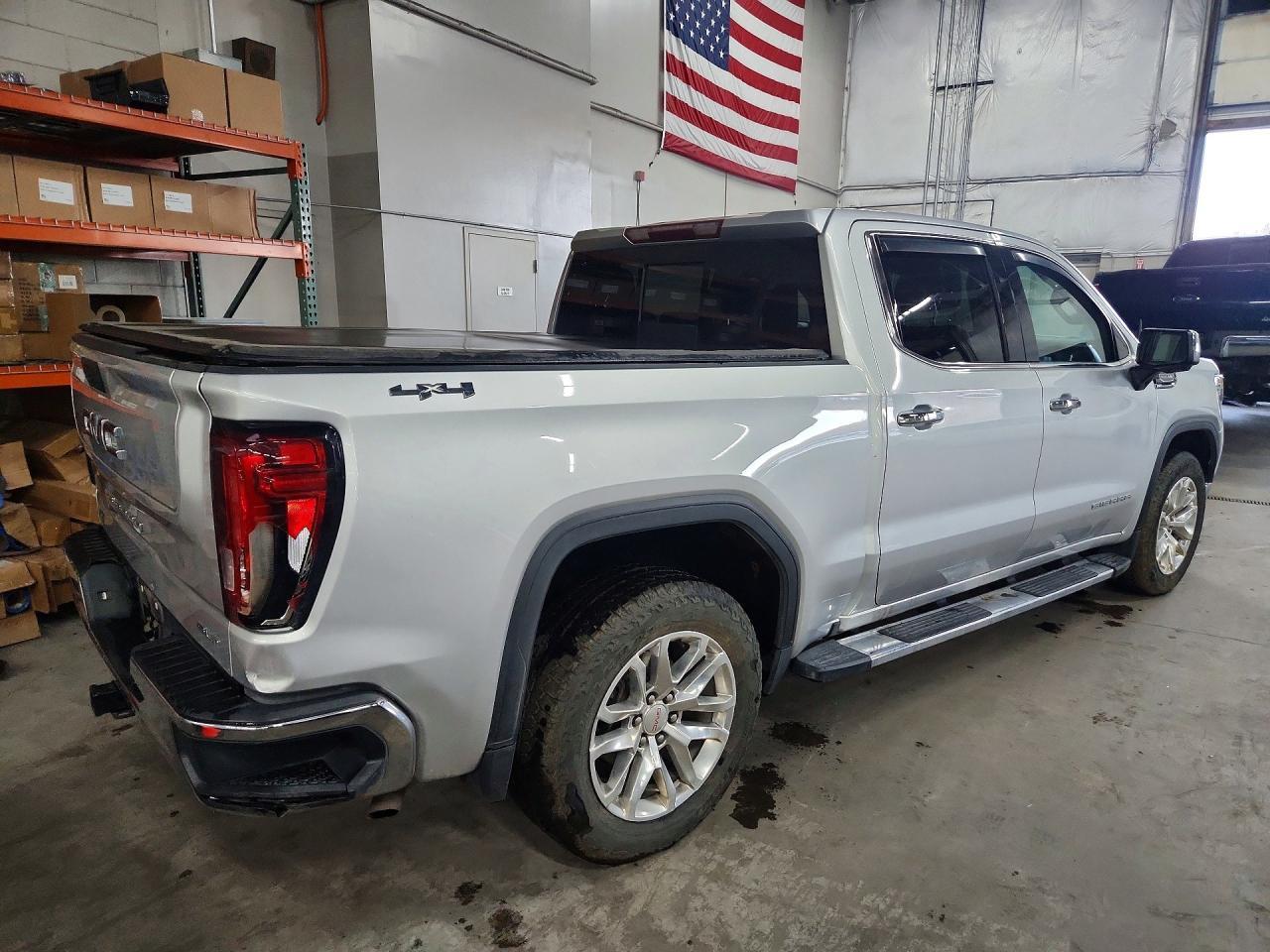 2020 GMC Sierra K1500 SLT