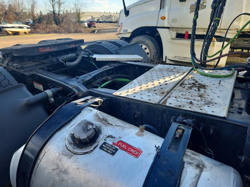 2020 Freightliner Cascadia 126 Semi Truck