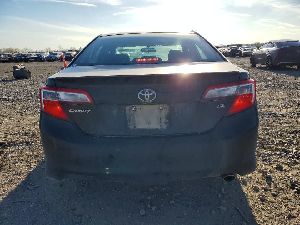 2014 Toyota Camry se