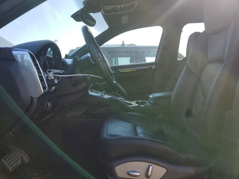 2014 Porsche Cayenne s