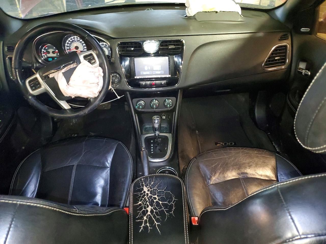 2013 Chrysler 200 Limited