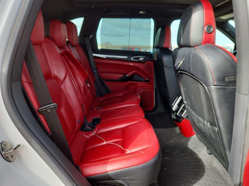 2016 Porsche Cayenne