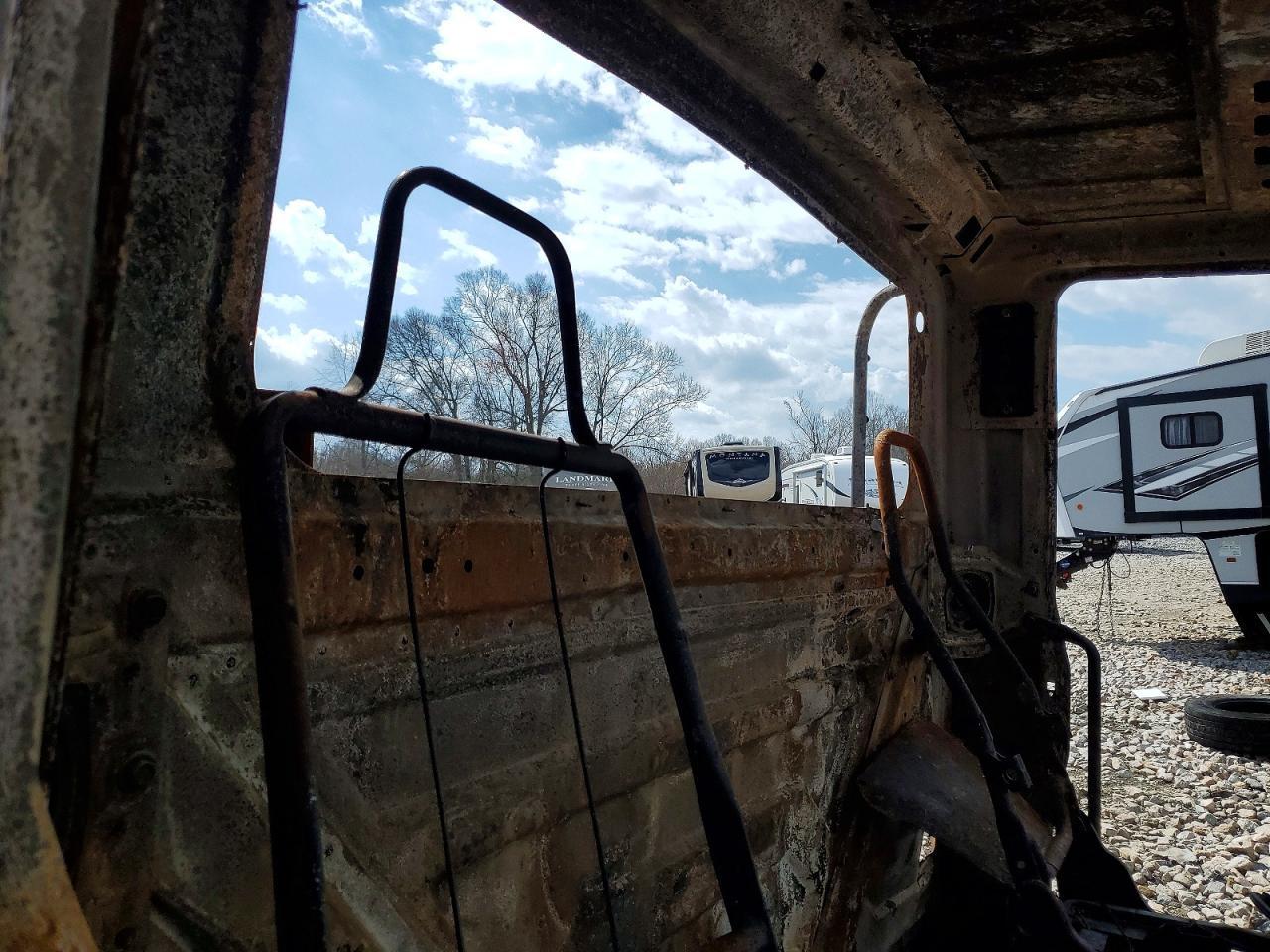 2007 International 8600 Semi Truck