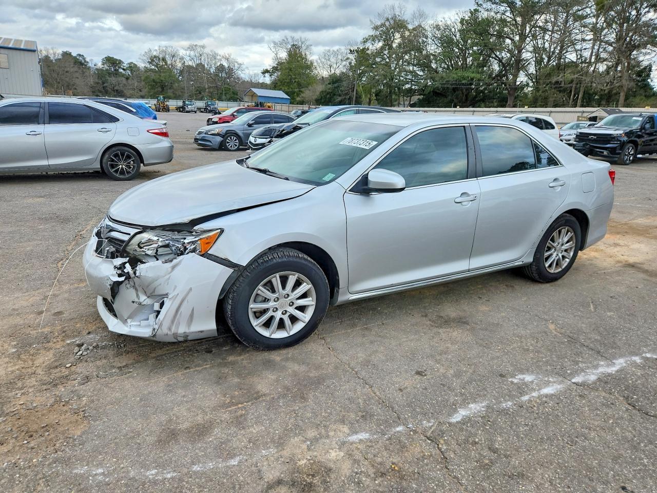 2012 Toyota Camry le