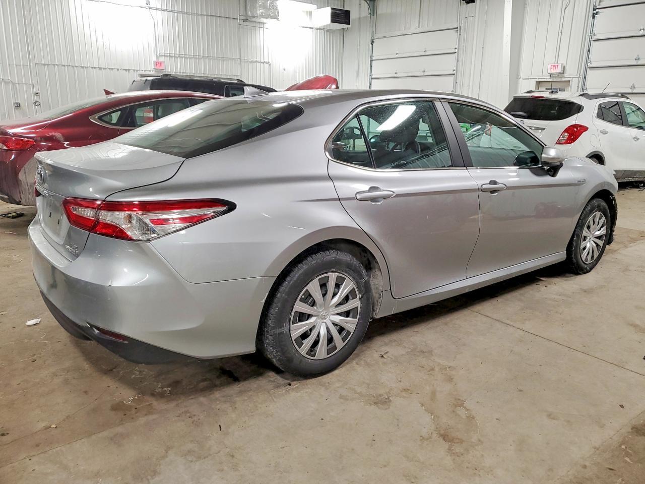 2020 Toyota Camry le