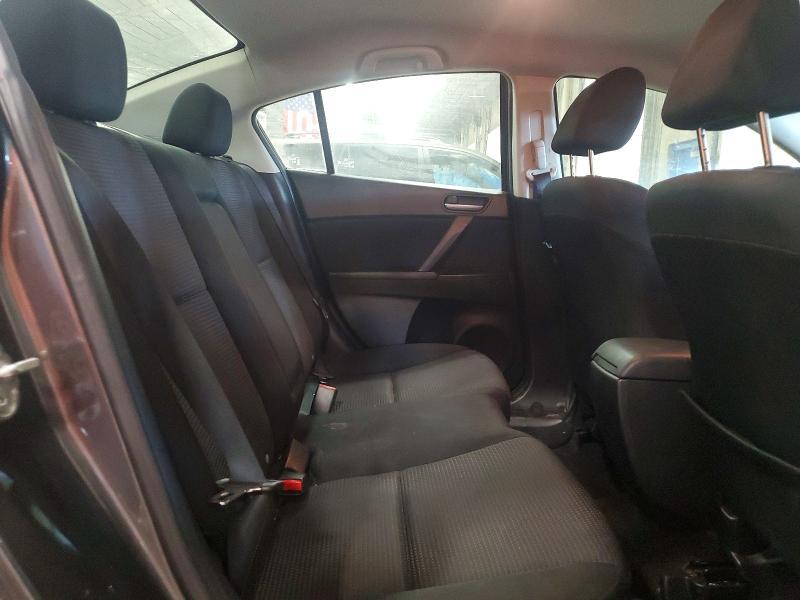 2013 Mazda 3 I