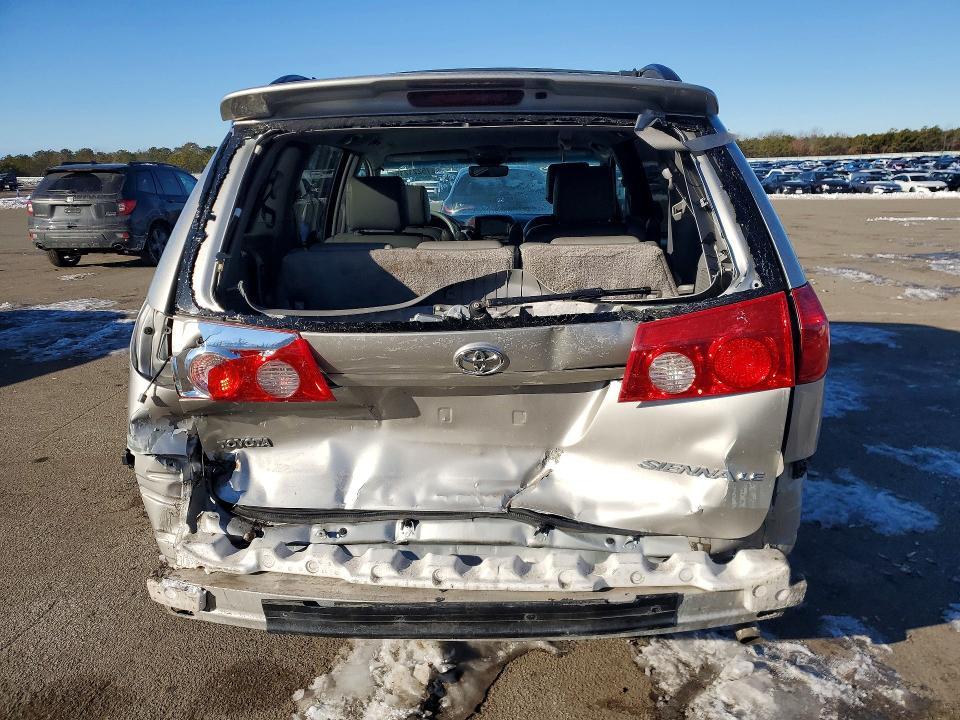 2007 Toyota Sienna ce